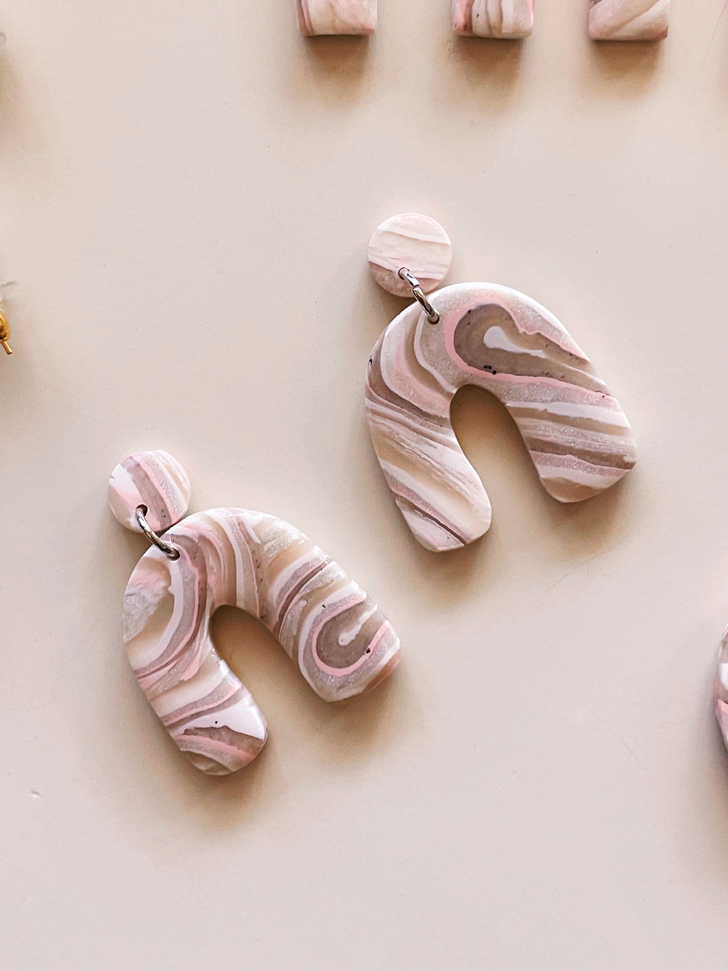 Bubblegum Striations